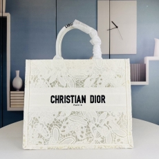 Dior Shopping Bags